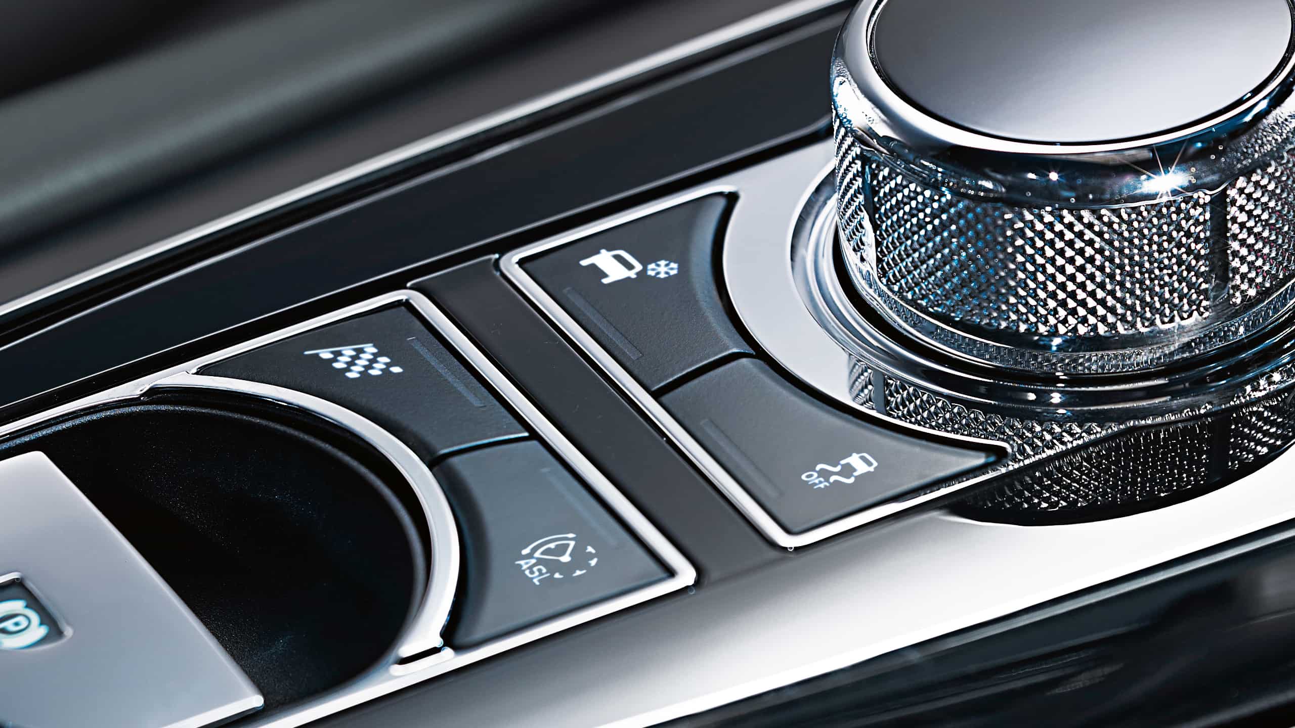 Jaguar XK driving modes buttons